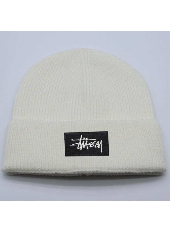 Stüssy Signature Logo Beanie – Clean Off-White Streetwear Style Warm Winter Cap